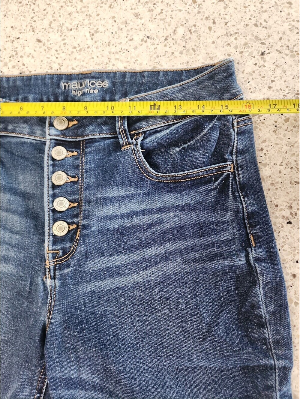 Jeans - Picture 6 of 8